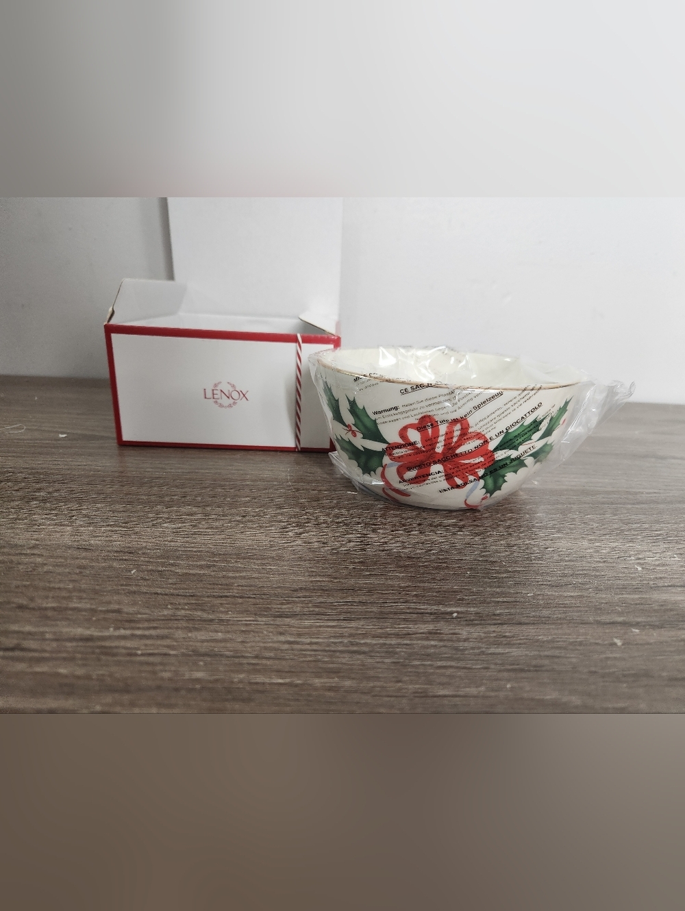Lenox Holiday Bowl – 16oz Holly Design w/ Red Ribbon & Gold Accents
